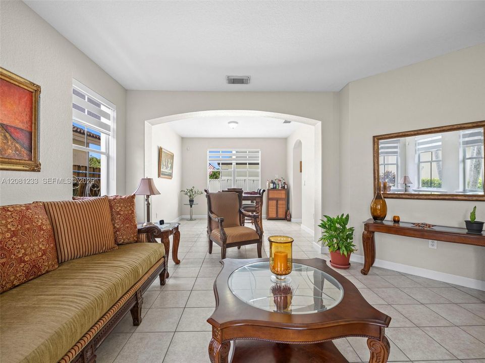 For Sale: $869,999 (4 beds, 2 baths, 2372 Square Feet)