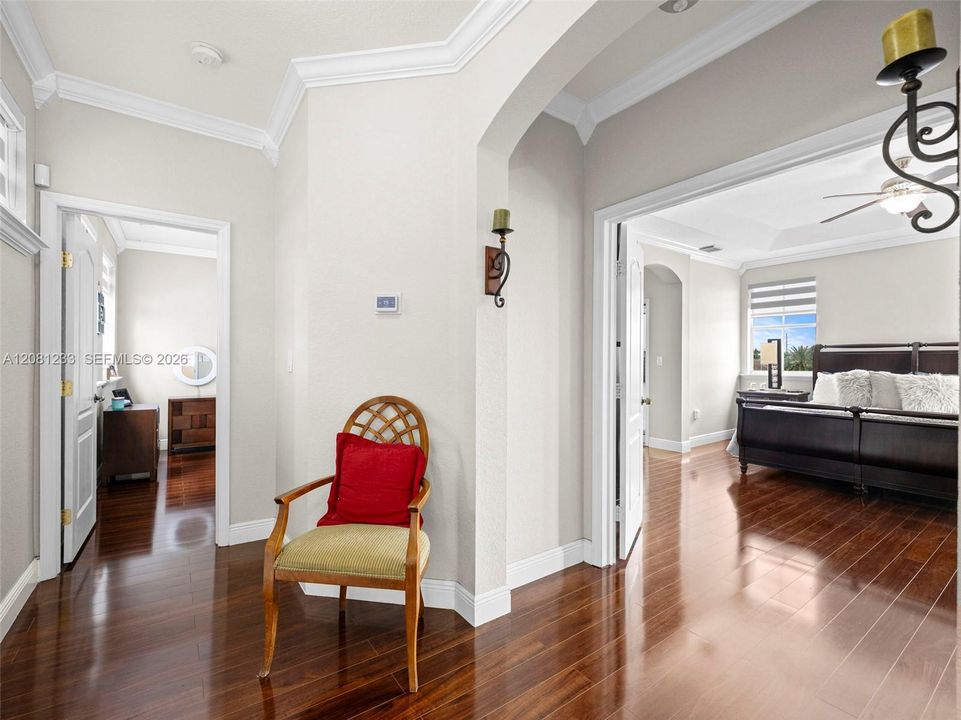 For Sale: $869,999 (4 beds, 2 baths, 2372 Square Feet)