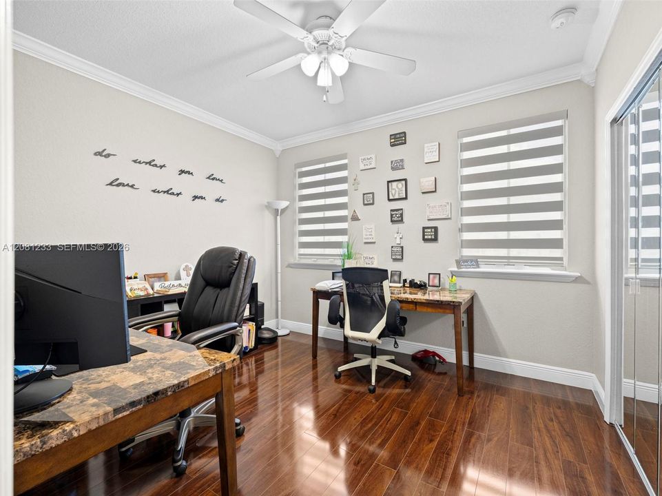 For Sale: $869,999 (4 beds, 2 baths, 2372 Square Feet)