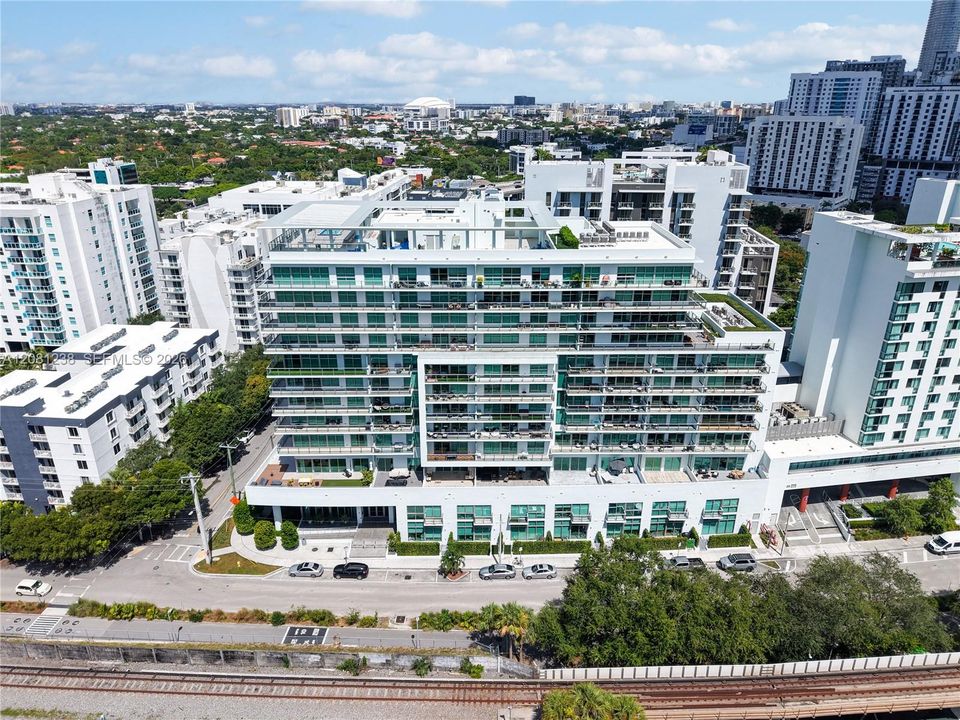 На продажу: $543,900 (2 спален, 2 ванн, 799 Квадратных фут)