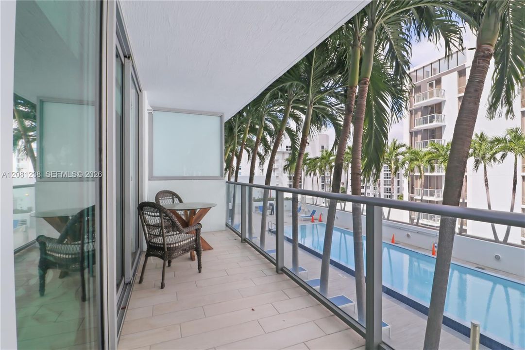 На продажу: $543,900 (2 спален, 2 ванн, 799 Квадратных фут)