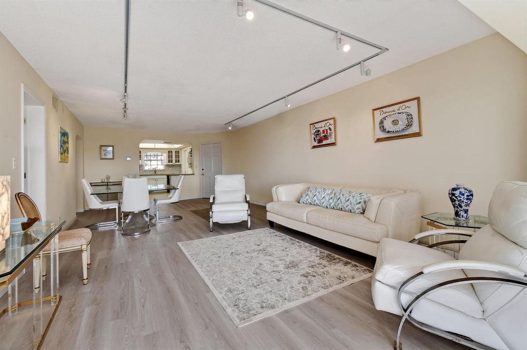907MarinaDr#306(10)