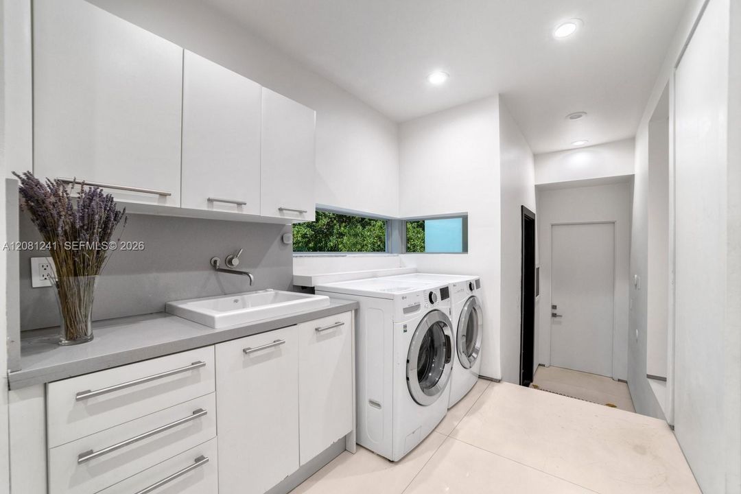 En Venta: $24,700,000 (6 camas, 7 baños, 6906 Pies cuadrados)