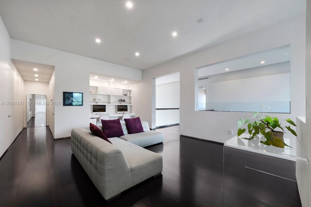 En Venta: $24,700,000 (6 camas, 7 baños, 6906 Pies cuadrados)