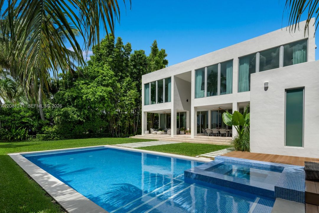 En Venta: $24,700,000 (6 camas, 7 baños, 6906 Pies cuadrados)