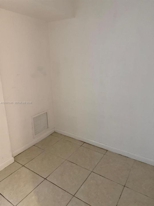 В аренду: $1,650 (1 спален, 1 ванн, 794 Квадратных фут)