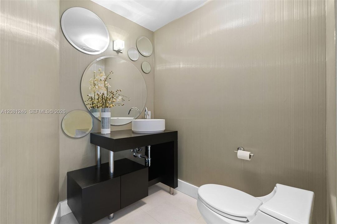 For Sale: $3,200,000 (2 beds, 2 baths, 2250 Square Feet)