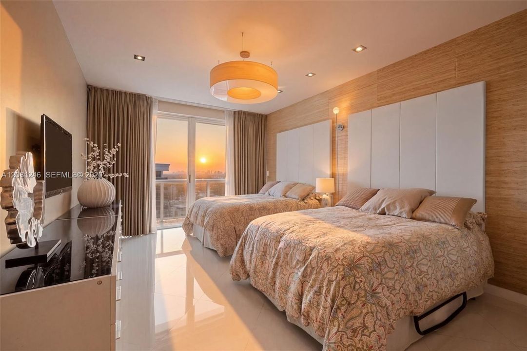 For Sale: $3,200,000 (2 beds, 2 baths, 2250 Square Feet)