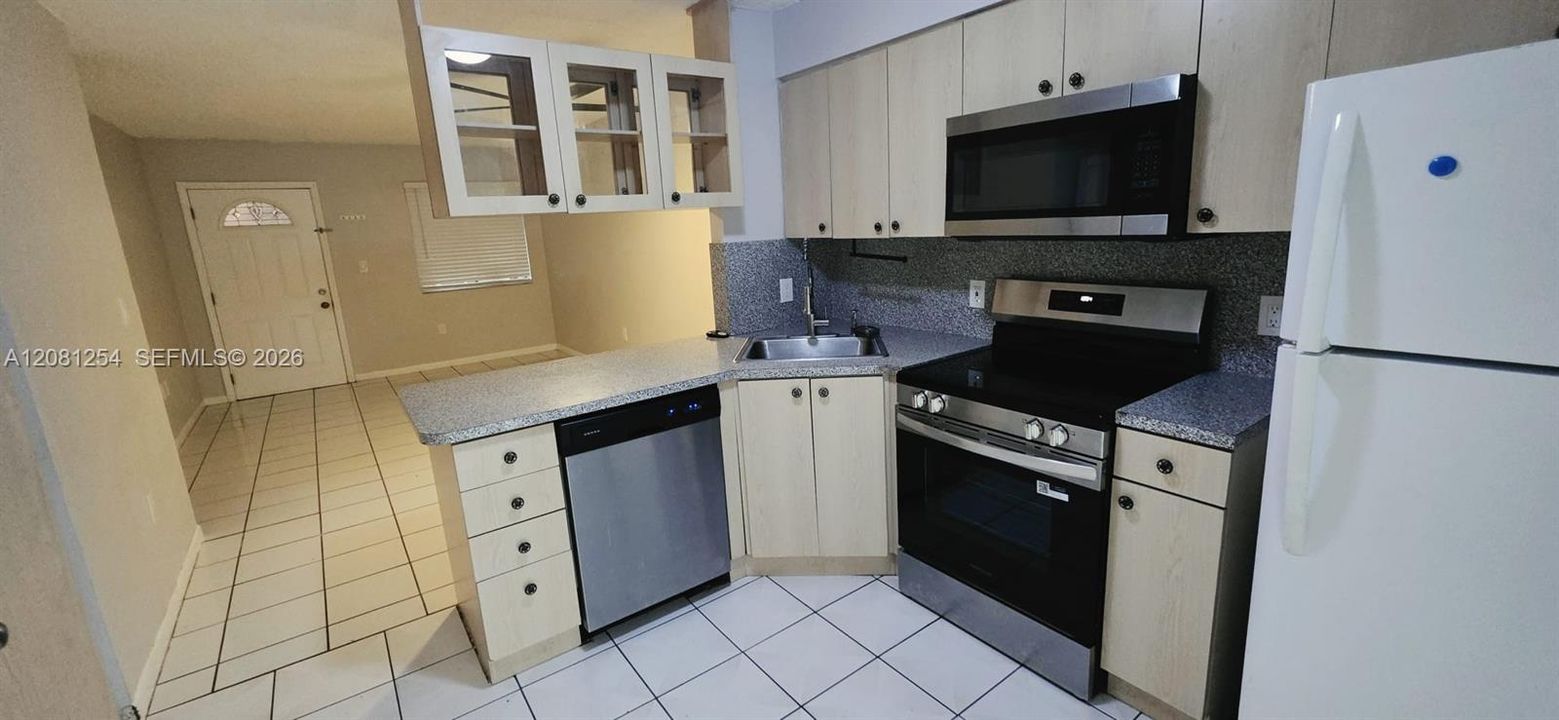 En Renta: $2,100 (2 camas, 2 baños, 812 Pies cuadrados)
