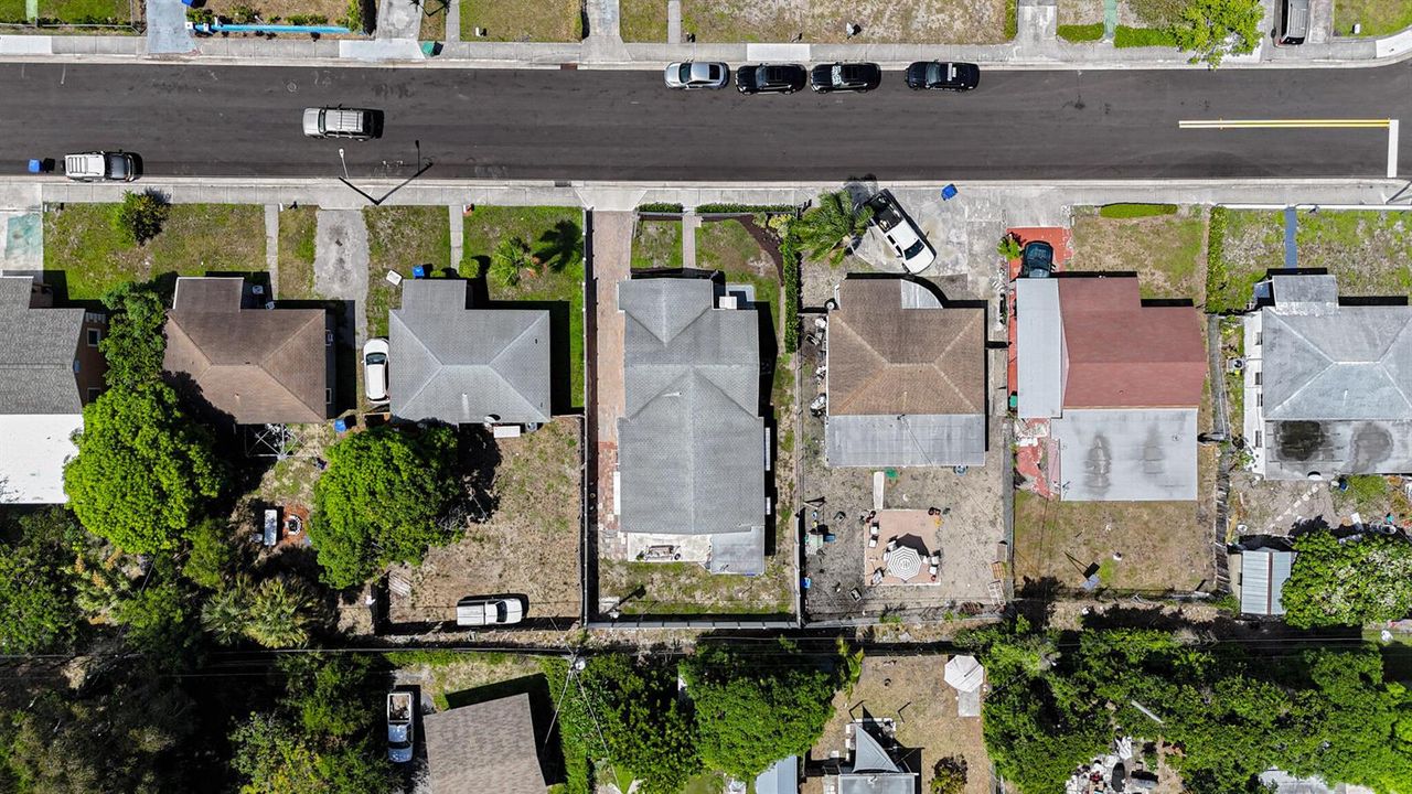 625 W 2nd St (40)