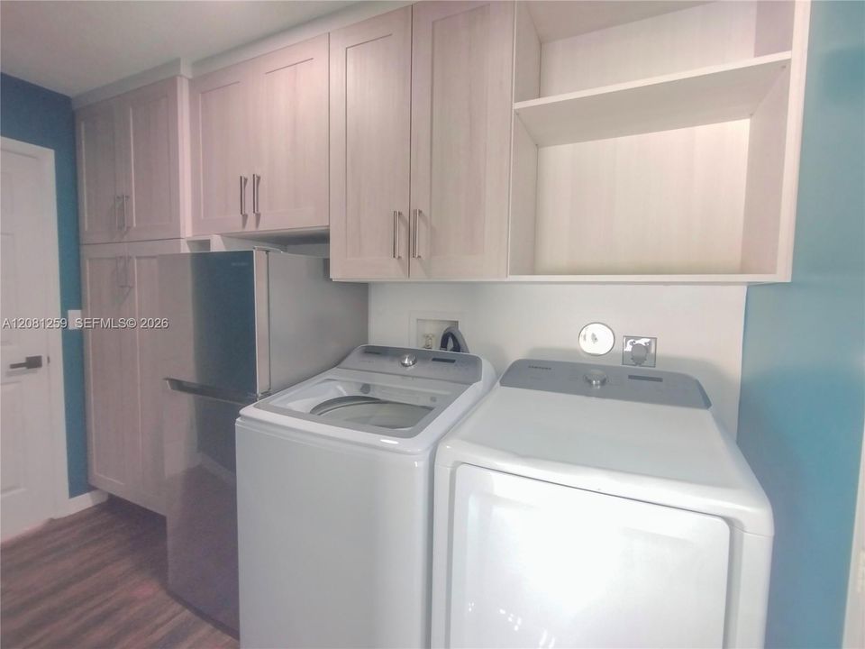 В аренду: $4,785 (4 спален, 2 ванн, 2343 Квадратных фут)