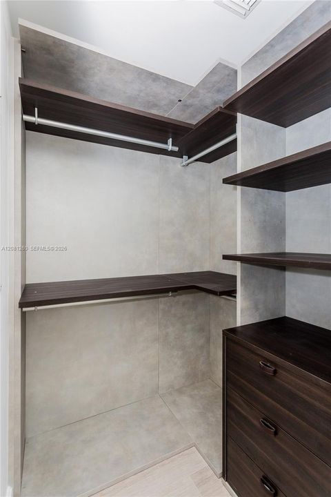 В аренду: $3,850 (1 спален, 2 ванн, 843 Квадратных фут)
