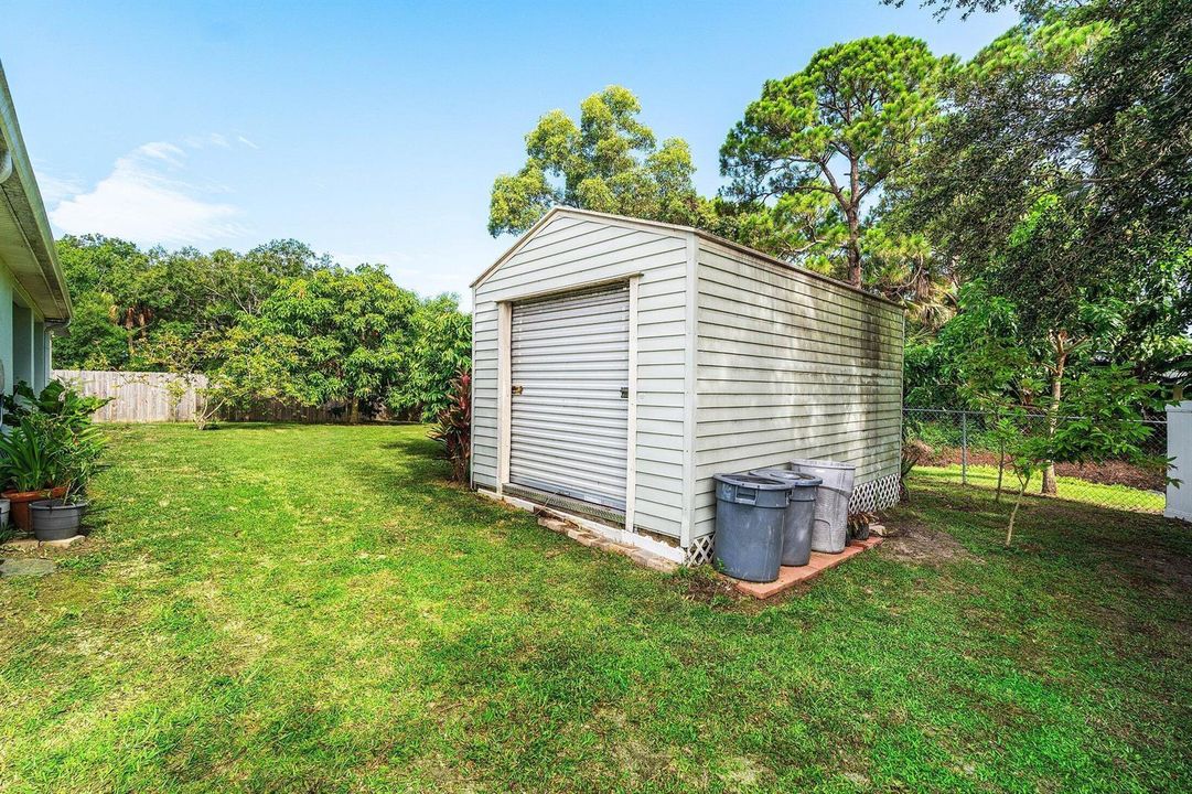Shed 10X16