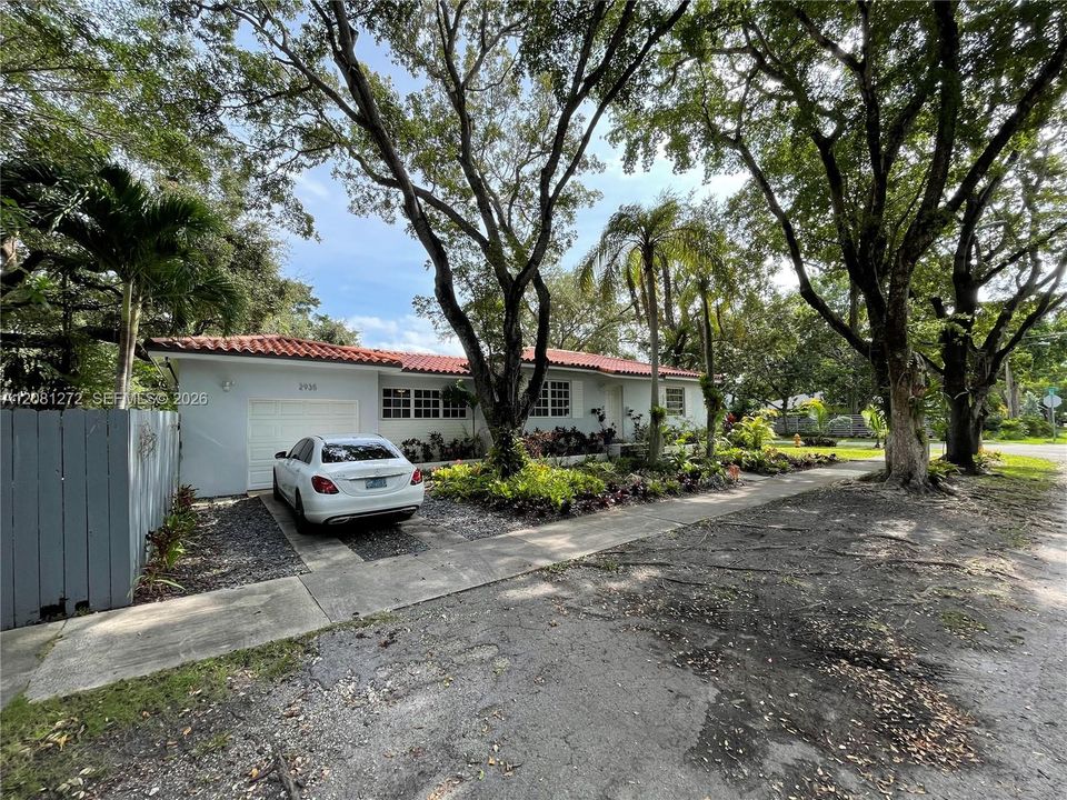 Current Photo or Property