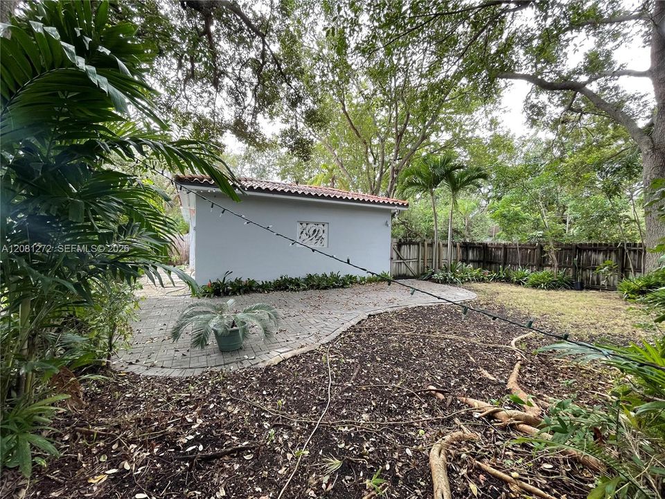 Current Photo or Property