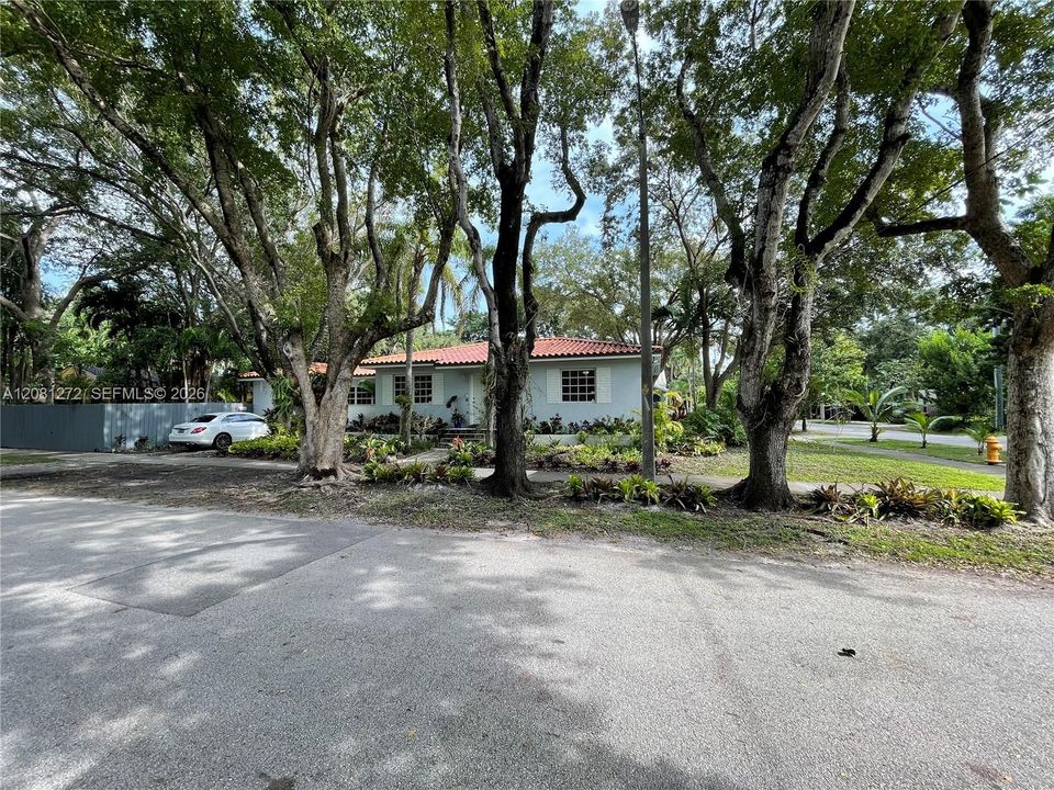 Current Photo or Property