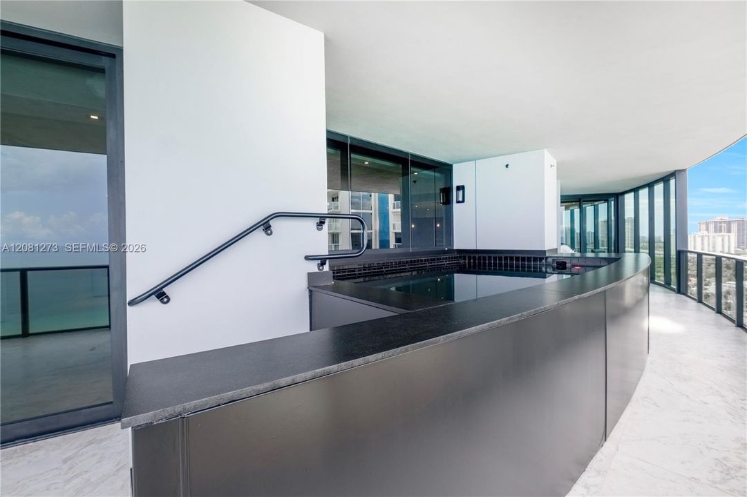 En Venta: $4,700,000 (4 camas, 4 baños, 3555 Pies cuadrados)