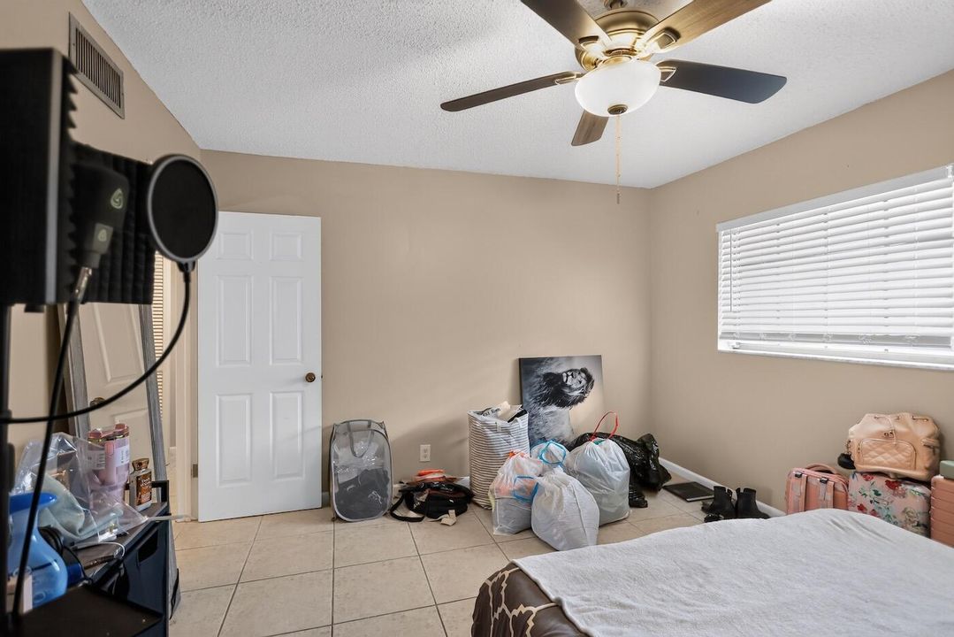 23_3254_N_Pine_Island_Rd-Bedroom-0072