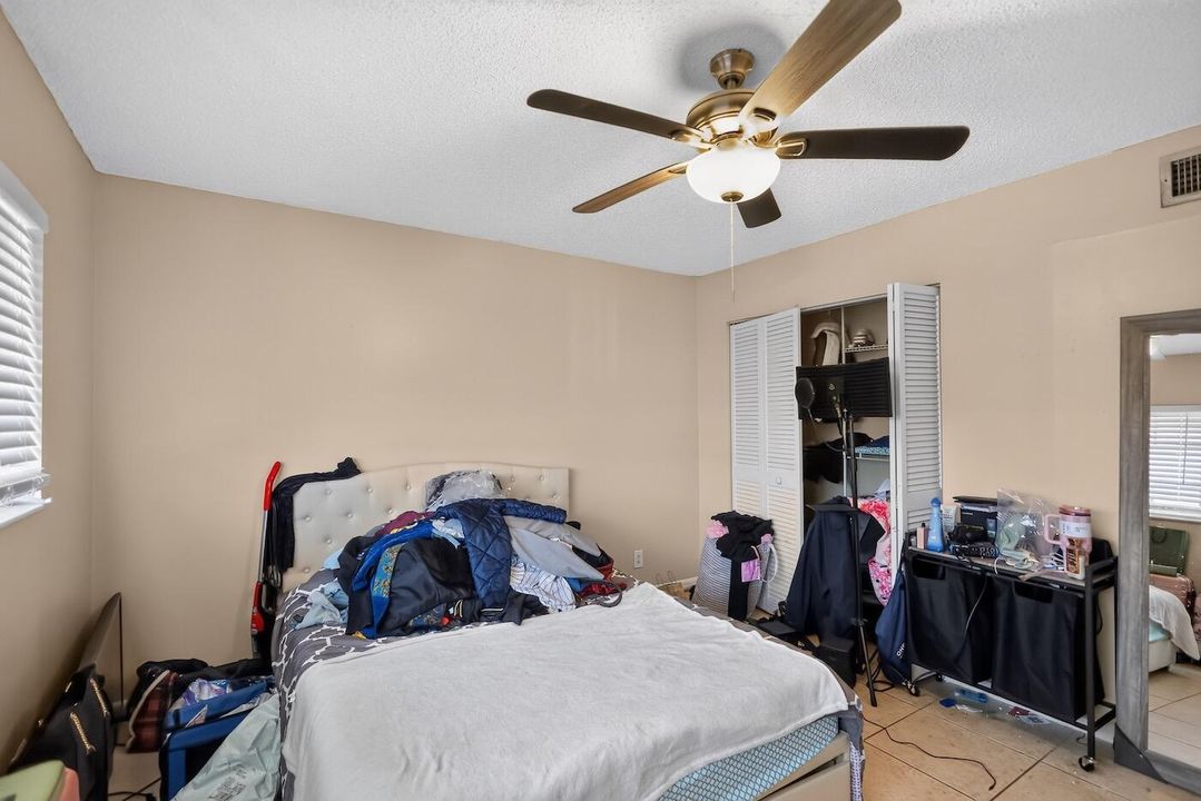22_3254_N_Pine_Island_Rd-Bedroom-0071