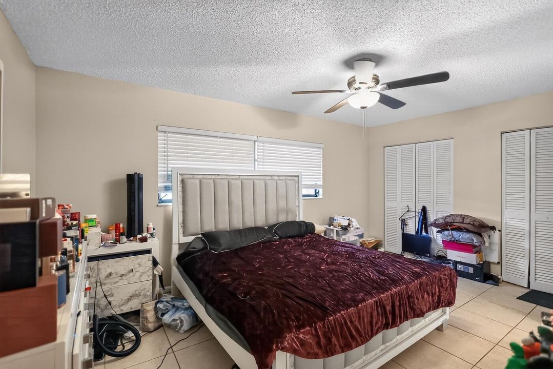 24_3254_N_Pine_Island_Rd-Bedroom-0076