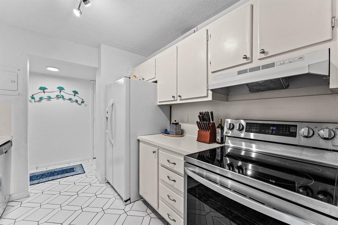 009-1111SouthOceanBoulevard-315-DelrayBe