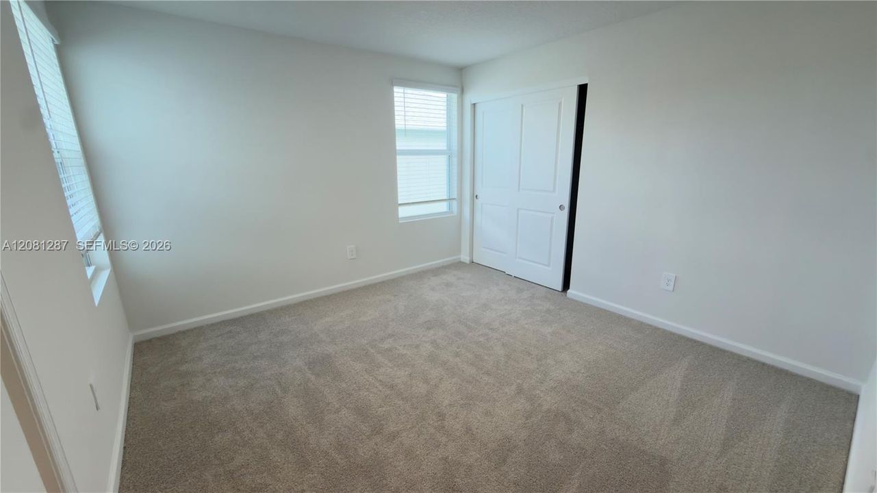 En Renta: $2,600 (3 camas, 2 baños, 1808 Pies cuadrados)