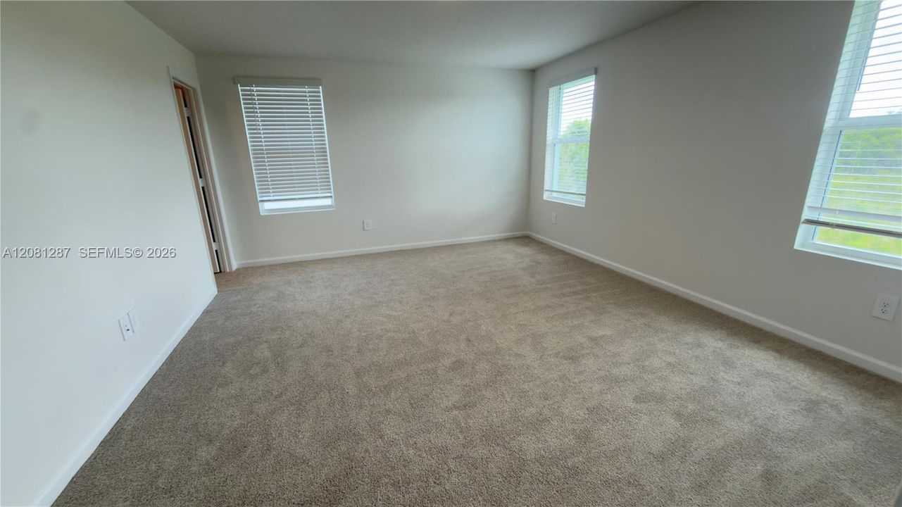En Renta: $2,600 (3 camas, 2 baños, 1808 Pies cuadrados)