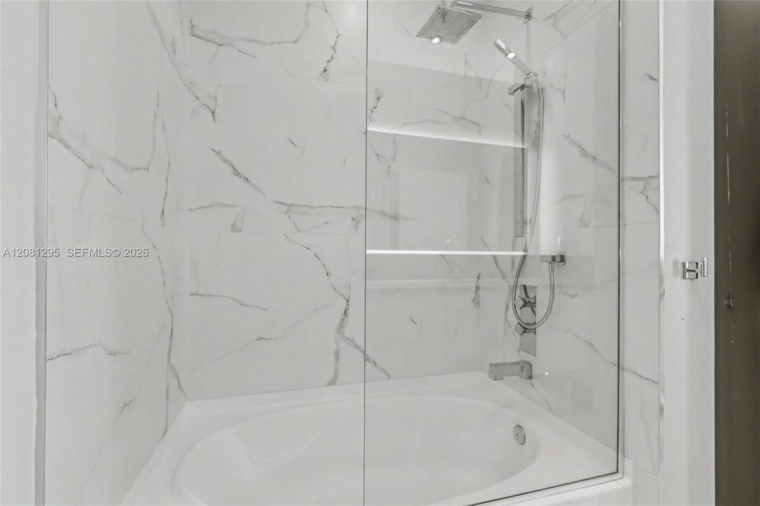 На продажу: $529,000 (2 спален, 2 ванн, 1265 Квадратных фут)