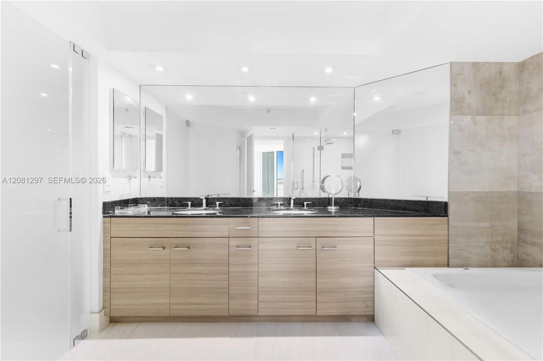 En Venta: $850,000 (2 camas, 2 baños, 1505 Pies cuadrados)