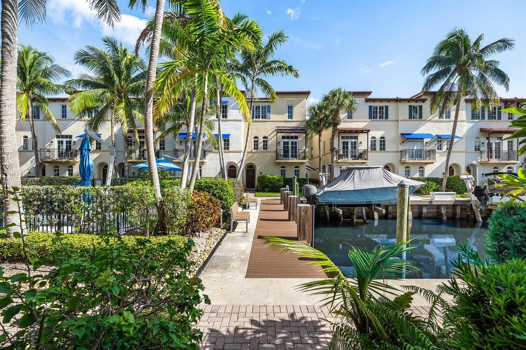 045-813EstanciaWay-BoyntonBeach-FL-33435