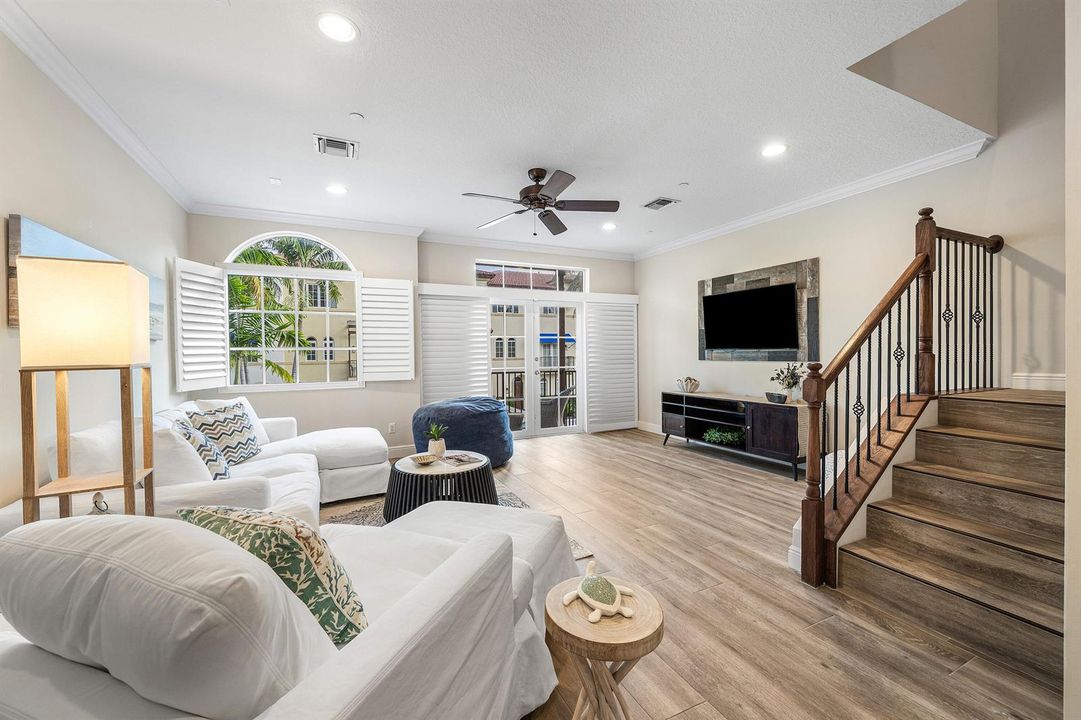006-813EstanciaWay-BoyntonBeach-FL-33435
