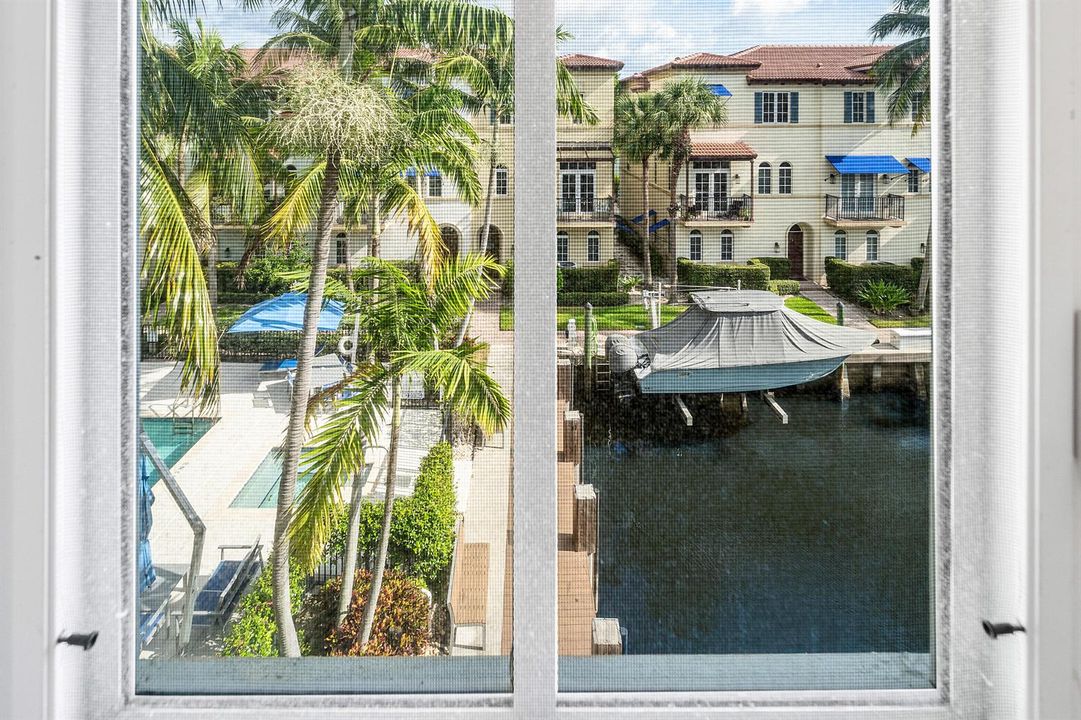 027-813EstanciaWay-BoyntonBeach-FL-33435