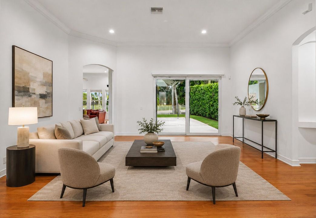 Formal Living - VS