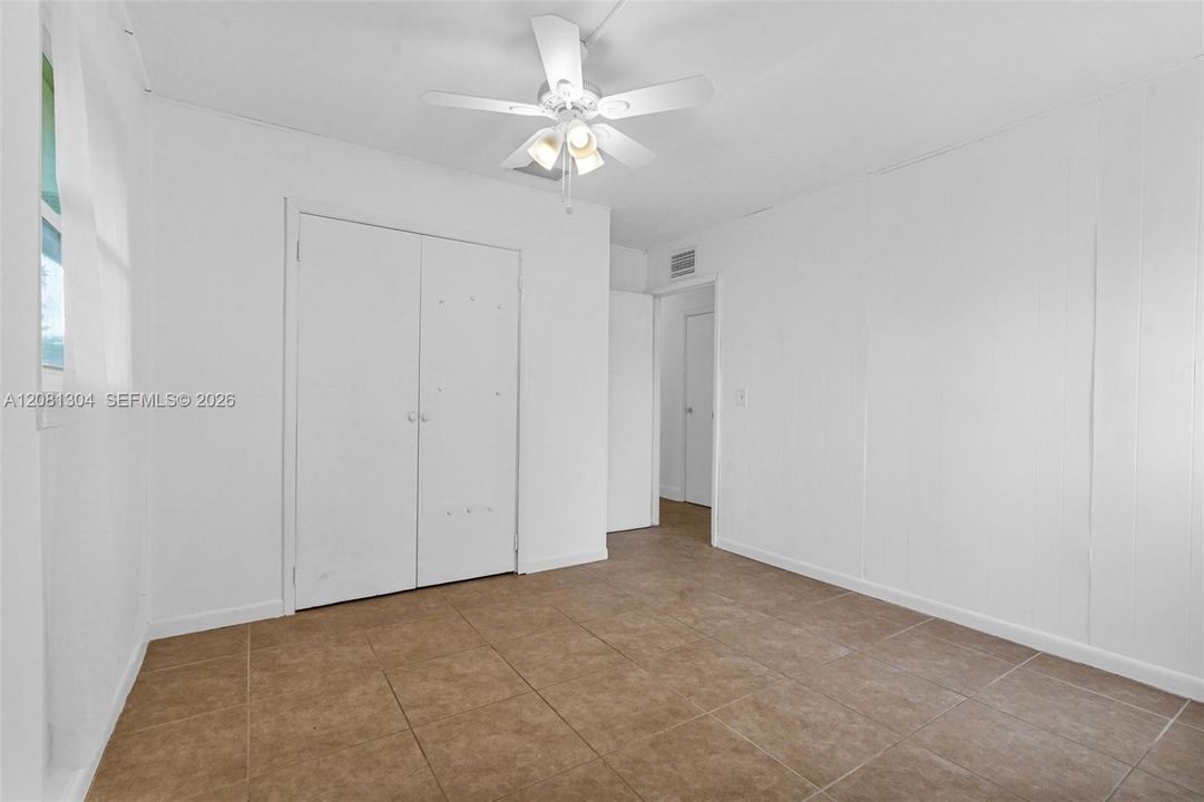 For Rent: $3,000 (3 beds, 2 baths, 975 Square Feet)
