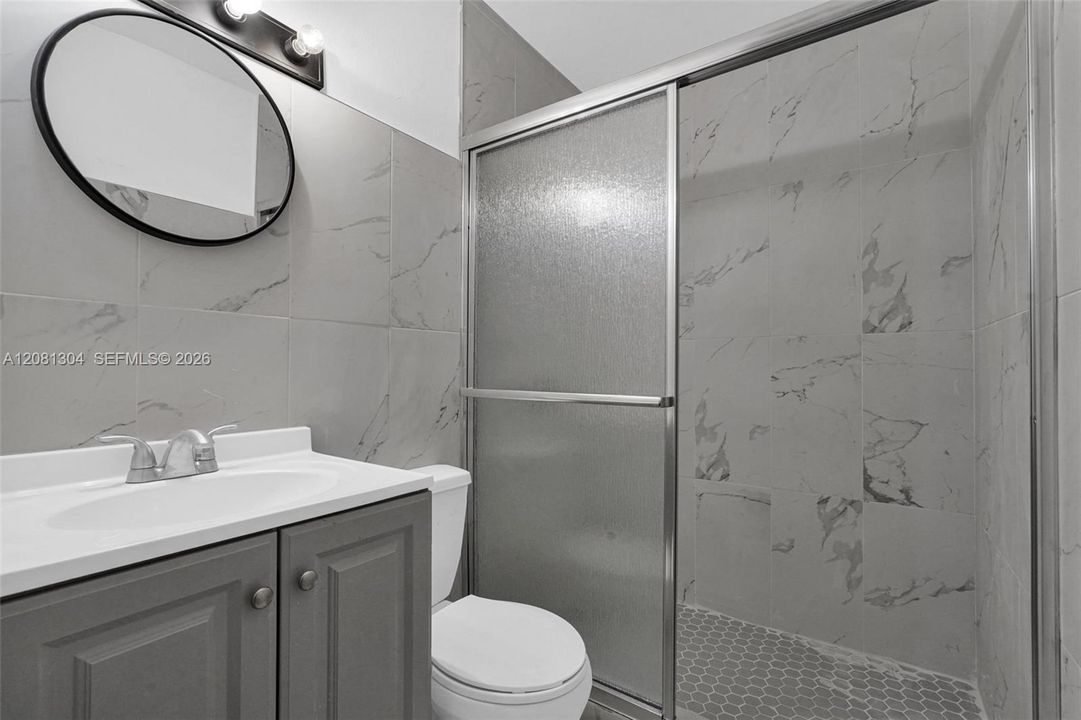 For Rent: $3,000 (3 beds, 2 baths, 975 Square Feet)