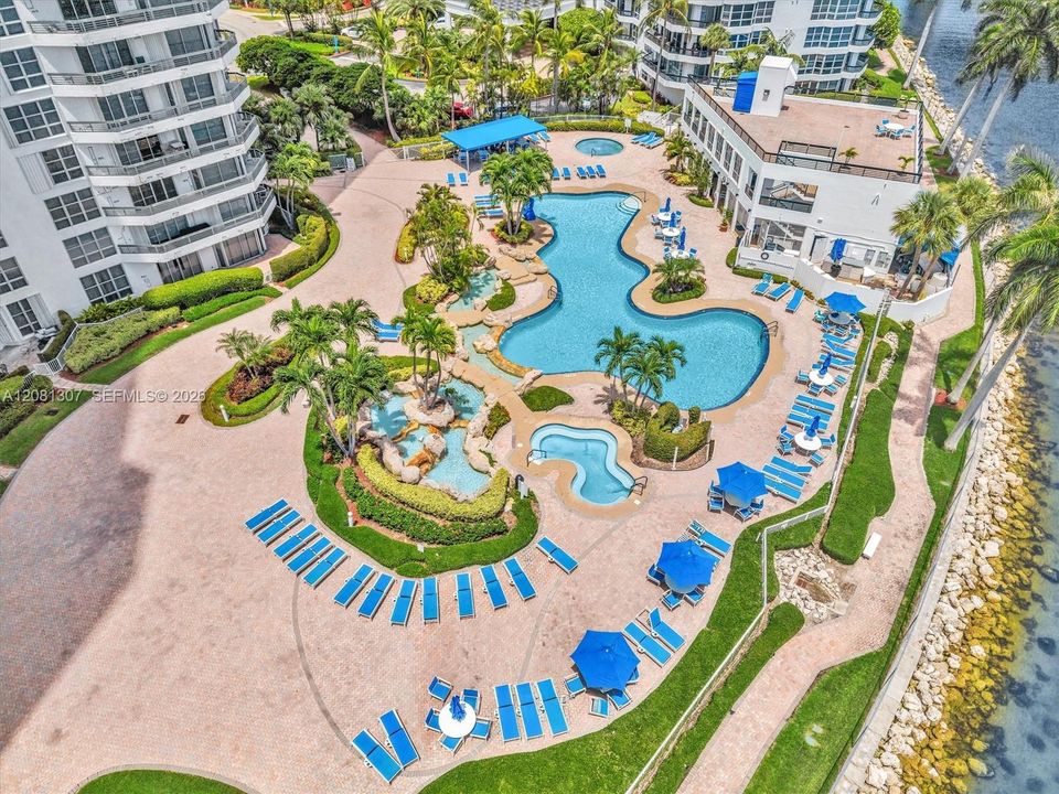 В аренду: $2,900 (1 спален, 1 ванн, 857 Квадратных фут)