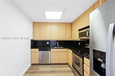 В аренду: $2,500 (2 спален, 2 ванн, 1280 Квадратных фут)
