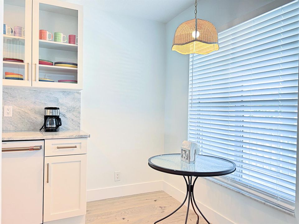 Eat In Kitchen