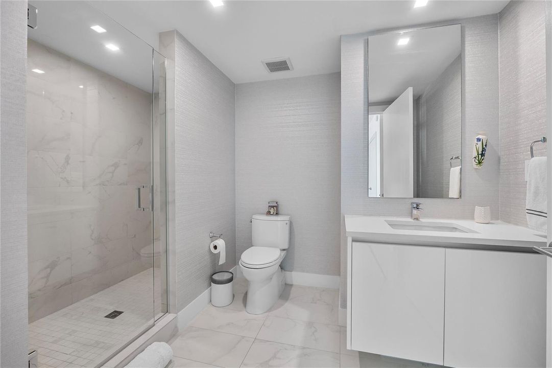 Ensuite Bath #2