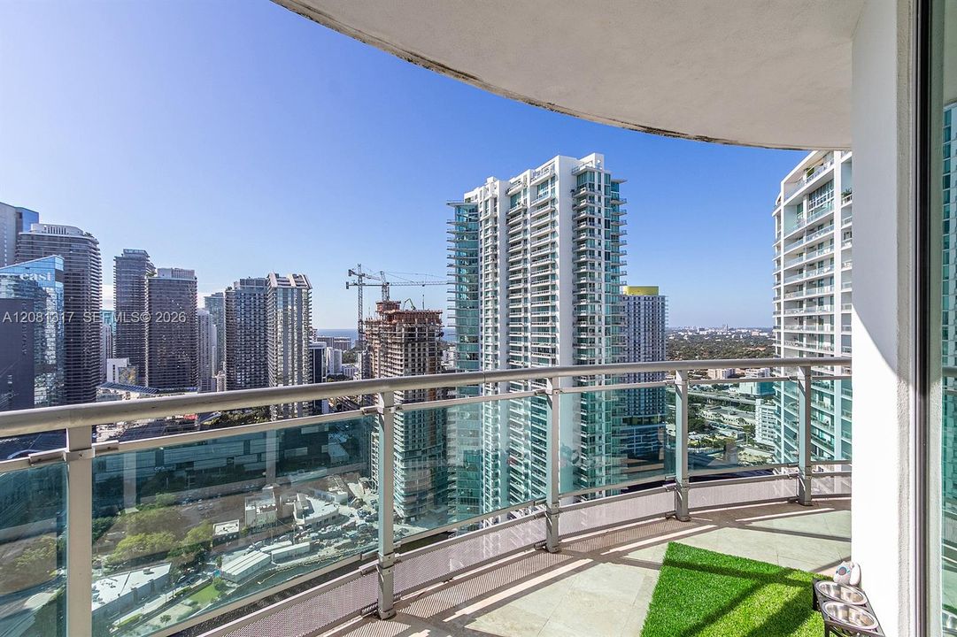 В аренду: $3,400 (2 спален, 2 ванн, 935 Квадратных фут)