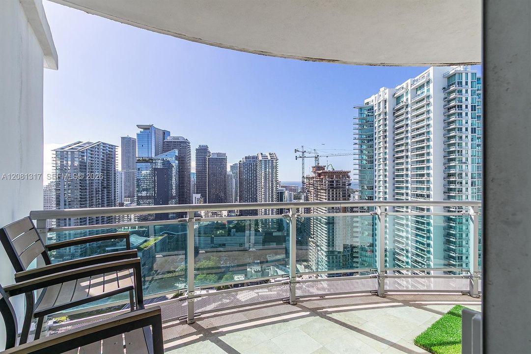 В аренду: $3,400 (2 спален, 2 ванн, 935 Квадратных фут)