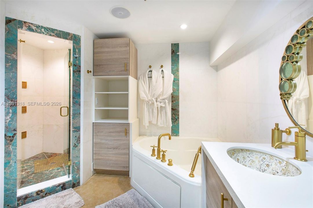For Sale: $1,580,000 (2 beds, 2 baths, 2070 Square Feet)