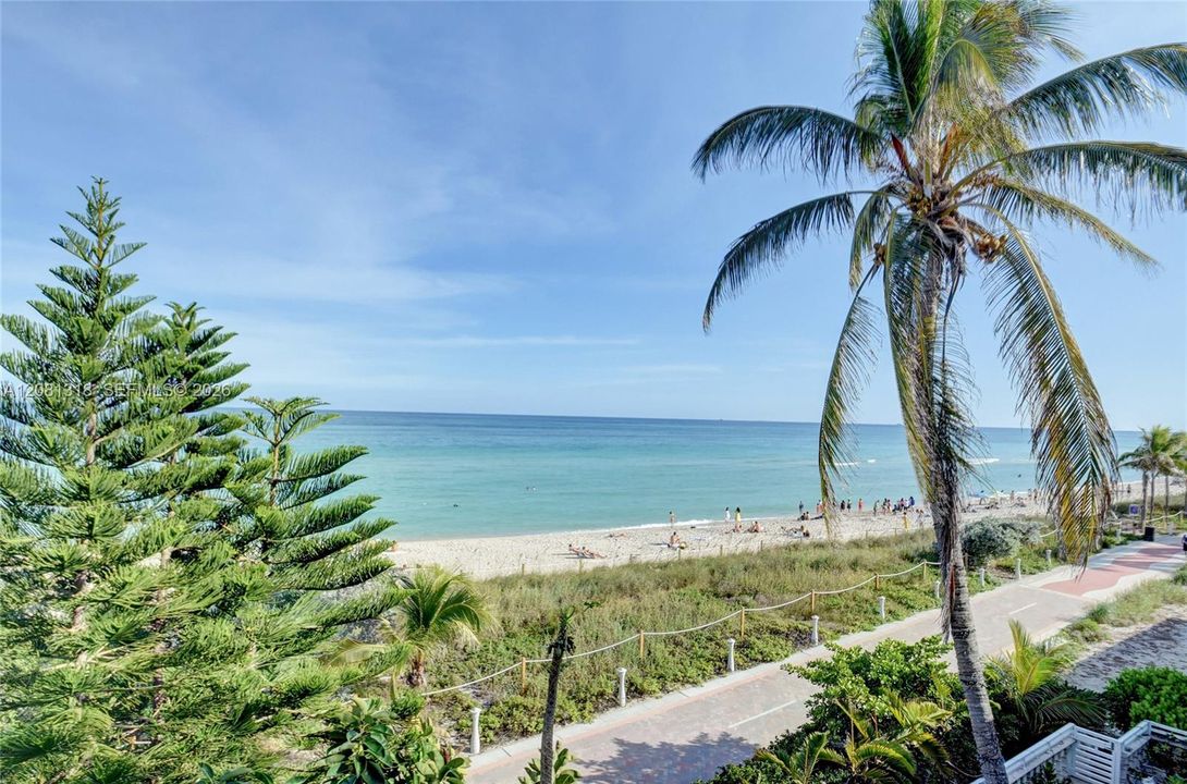 For Sale: $1,580,000 (2 beds, 2 baths, 2070 Square Feet)