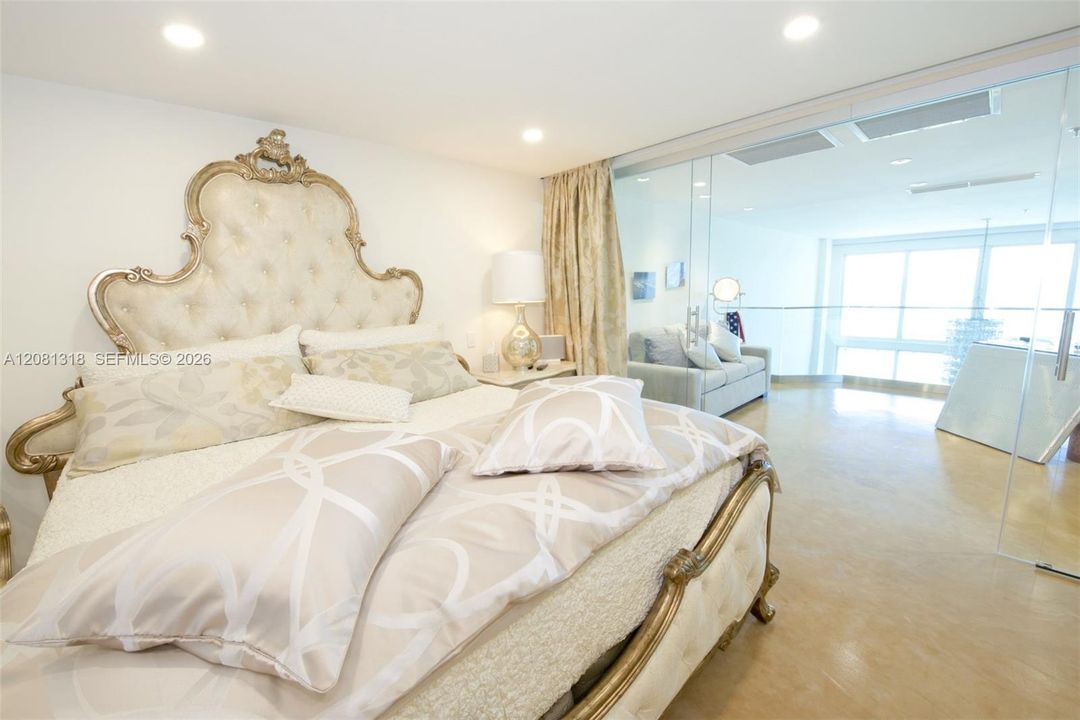 For Sale: $1,580,000 (2 beds, 2 baths, 2070 Square Feet)