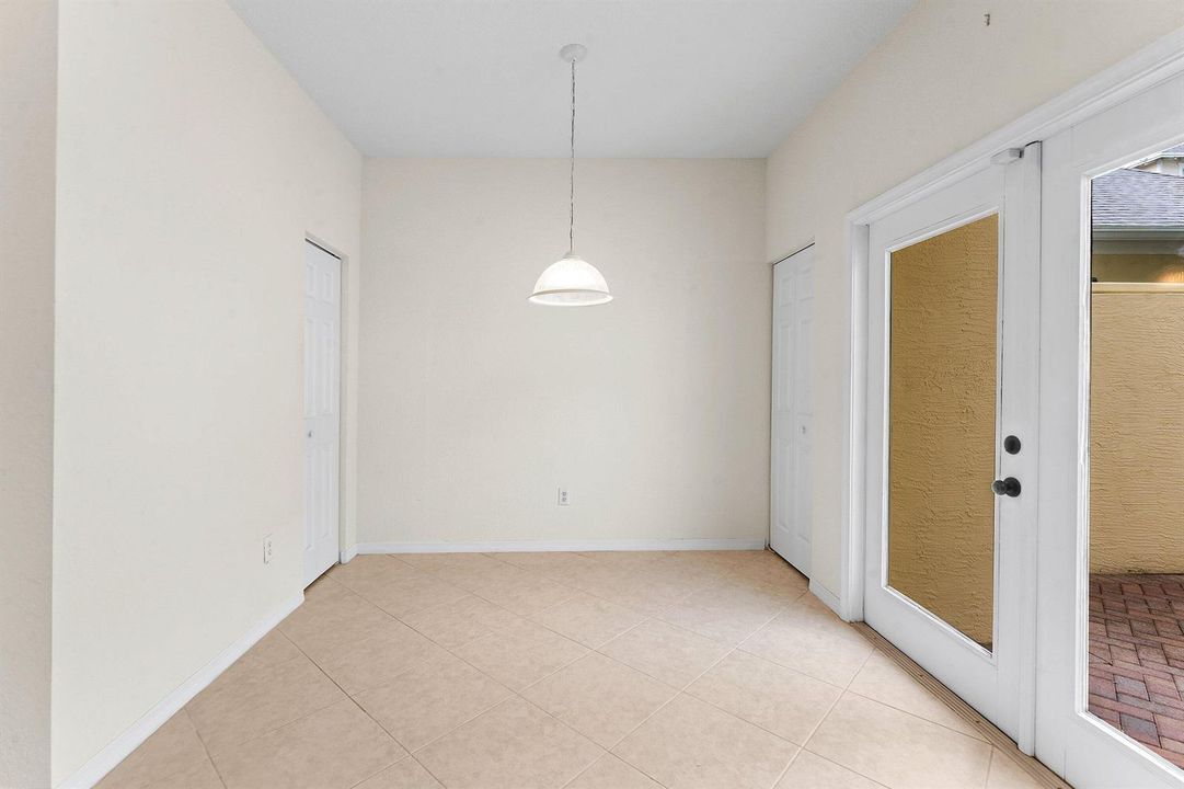 024-118SeagrapeDrive-107-Jupiter-FL-3345