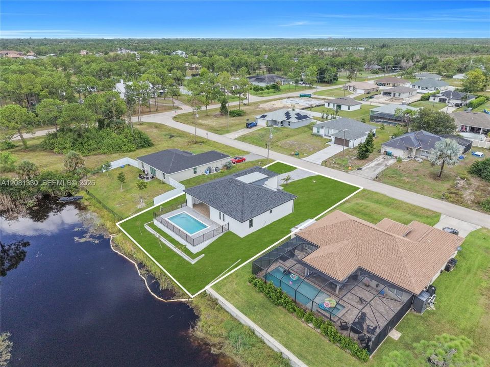 For Sale: $450,000 (4 beds, 3 baths, 1780 Square Feet)