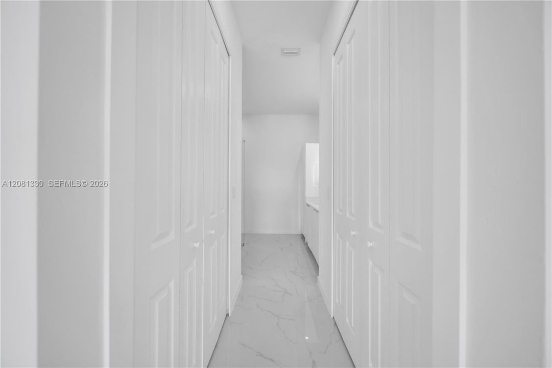 For Sale: $450,000 (4 beds, 3 baths, 1780 Square Feet)