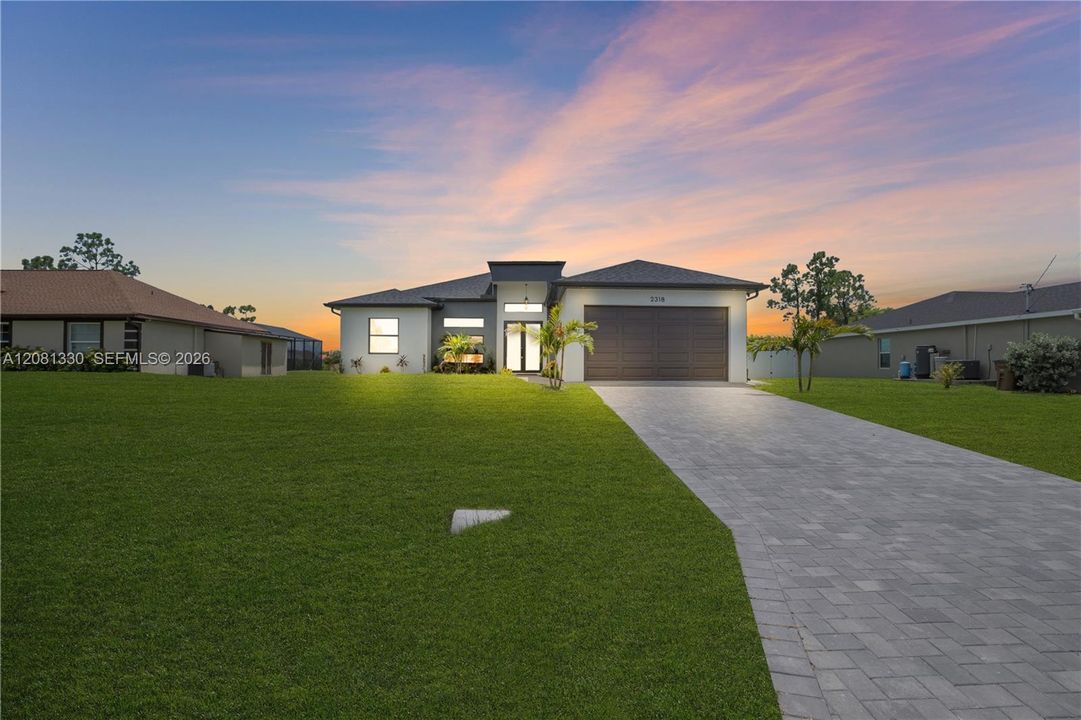 For Sale: $450,000 (4 beds, 3 baths, 1780 Square Feet)