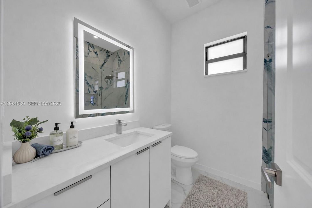 For Sale: $450,000 (4 beds, 3 baths, 1780 Square Feet)