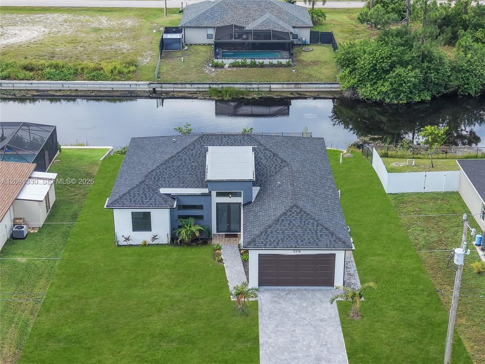 For Sale: $450,000 (4 beds, 3 baths, 1780 Square Feet)